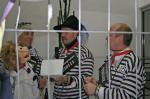 Drei Häftlinge, die für ihre Freiheit ein Lied singen